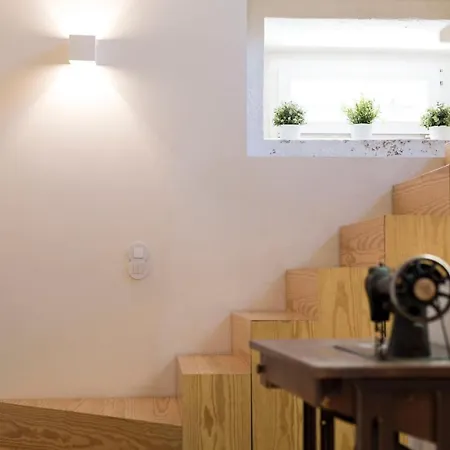 Duplex Wonder In Sé W/ Patio By Lovelystay Oporto